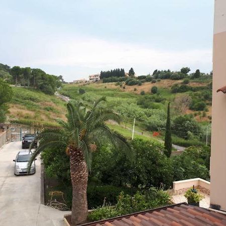 B&B La Collina Dei Poeti Catanzaro Dış mekan fotoğraf